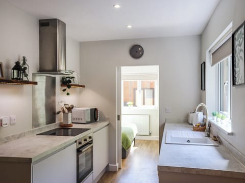 Open plan living space | Peris Lodge - Cwm Cadnant, Caernarfon