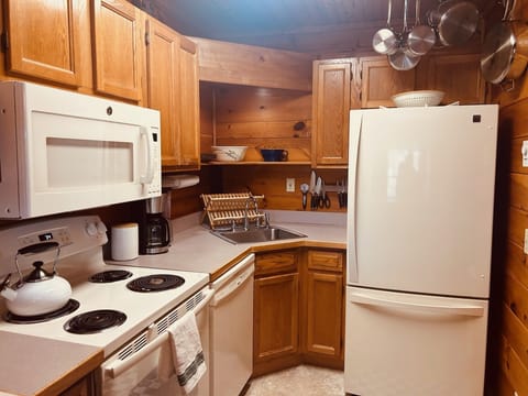 Indoors, Microwave, Oven, Refrigerator, Kitchen