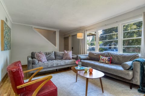 Comfortable Living Room & view to front yard. 