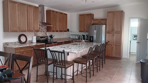 Fully equipped kitchen