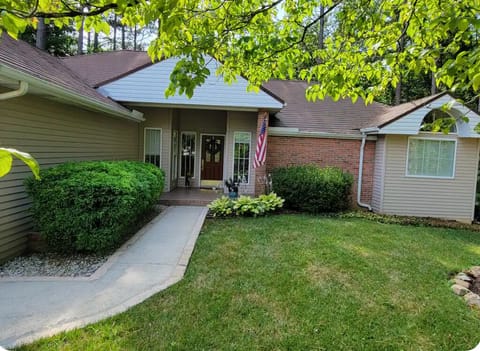 Welcome to Tellico Village The private entrance is on the left side of the house