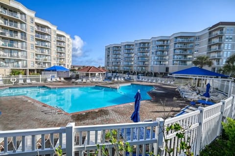 Oceanfront Pool