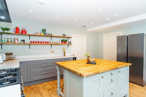 Enjoy a fully equipped kitchen with all the essential cooking gear.