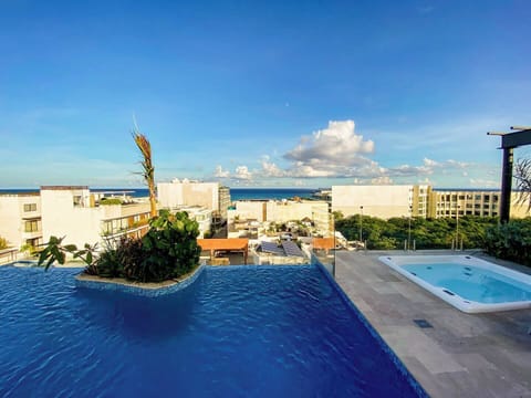 Rooftop pool