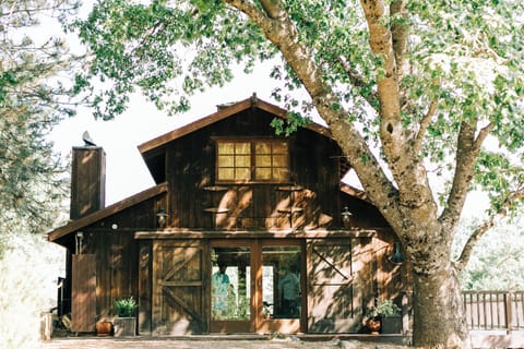Vintage Cedar Barn