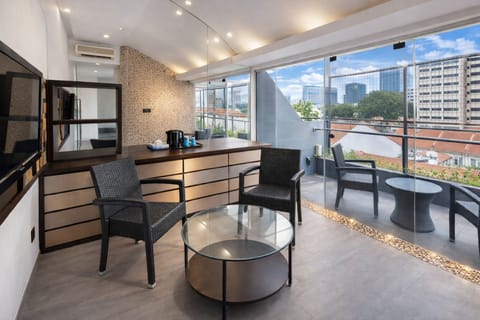 Junior Suite | Desk, laptop workspace, WiFi (free)