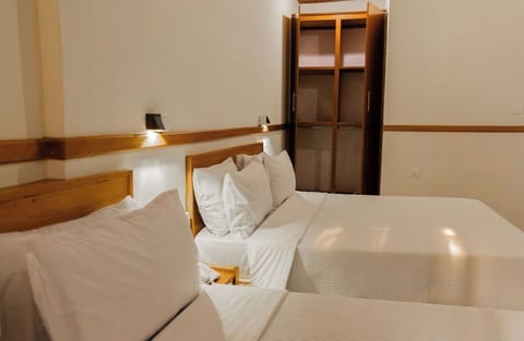 Junior Twin Room | Desk, laptop workspace, iron/ironing board (on request), WiFi (free)