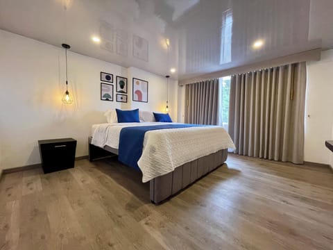 Laptop workspace, free WiFi, bed sheets