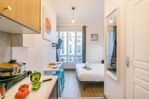 Studio | Private kitchenette