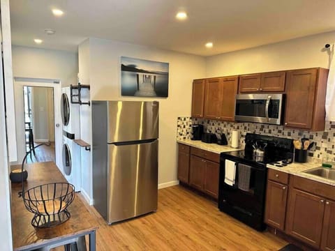 A4b70fb6 ef3a 4474 af40 837959cfc4ee