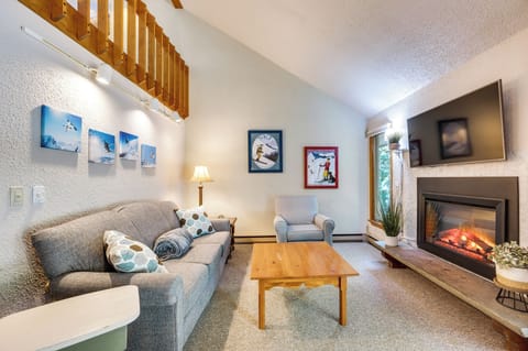 North Conway Vacation Rental | 3BR | 2.5BA | Stairs Required | 1,994 Sq Ft