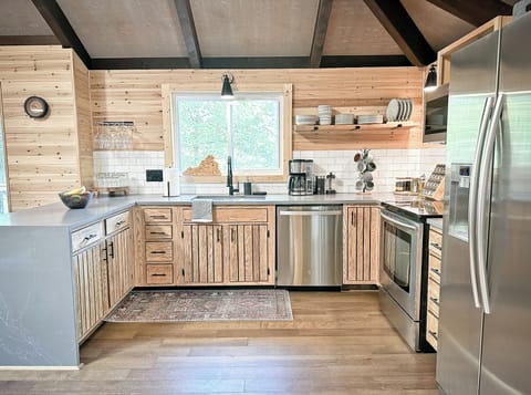 Fully Stocked Kitchen
