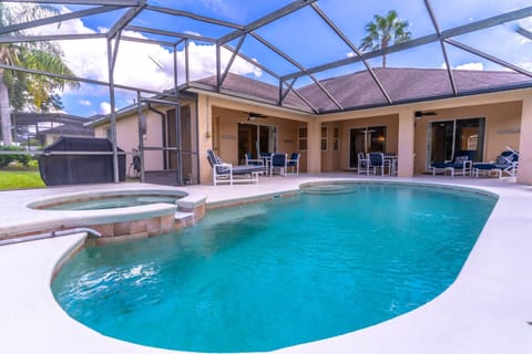 Fully enclosed private pool and spa