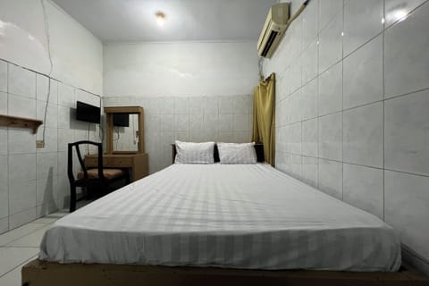 Standard Double Room | WiFi (free), bed sheets