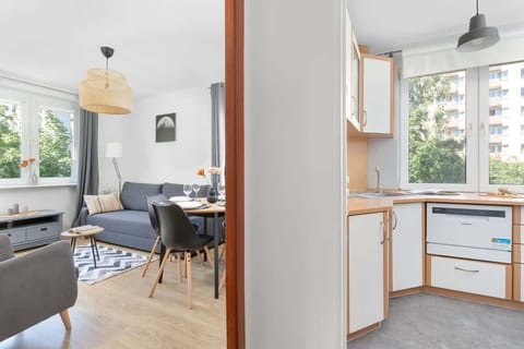 The bedroom's comfortable furnishings ensure a pleasant stay.