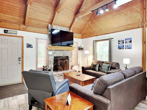 House (4 Bedrooms) | Property amenity