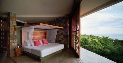 Premium bedding, pillowtop beds, in-room safe, individually decorated