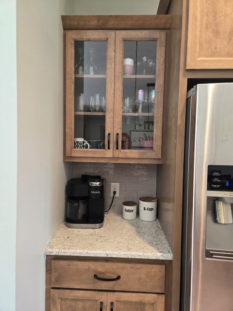 Starter coffee, tea and hot chocolate