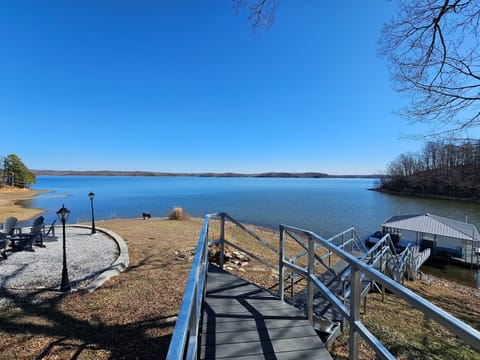 Lakefront hangout + stairs down to the private dock