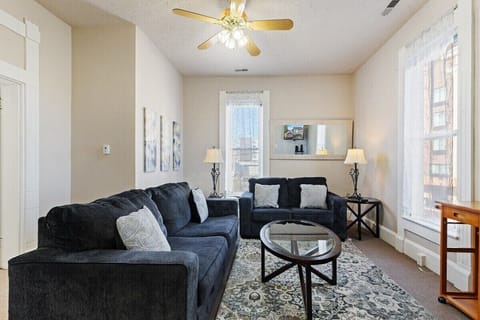 Living Room / Lounge
