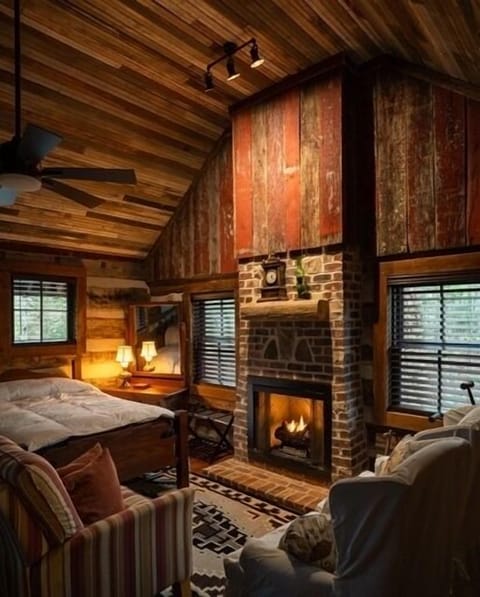 Fireplace in upstairs sitting area