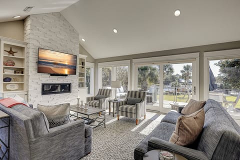 Main Floor Living Area