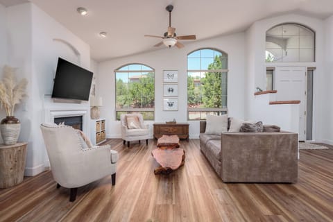 Upstairs living room with Smart TV