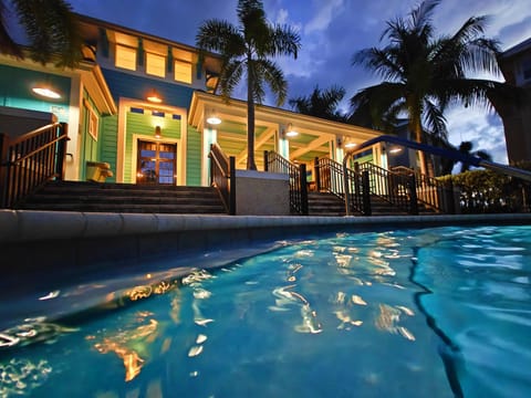 Marina Walk Amenities