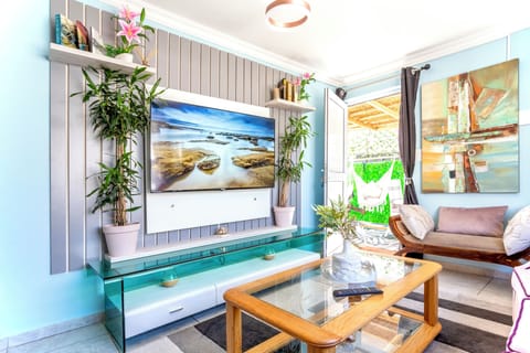 Luxury Apartment | Living area