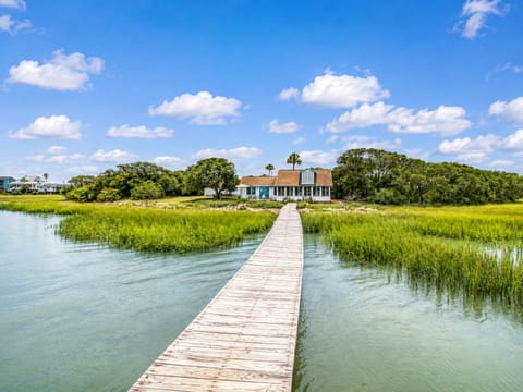 Private dock, available for fishing or enjoying the view but please note that we do NOT recommend mooring a boat to the dock as the water gets very shallow at low tide.