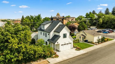 Step outside and discover how close you are to the heart of Sheridan.