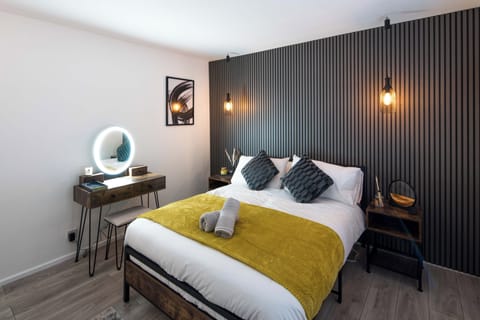 Apartment | 1 bedroom, desk, iron/ironing board, free WiFi
