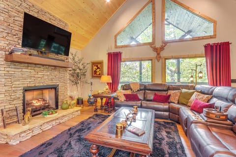 Ellijay Vacation Rental | 3BR | 3BA | 5 Steps to Enter | 3,300 Sq Ft