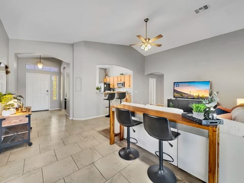 House, Multiple Beds, Pool Access, City View (Karsten Maricopa) | Living area