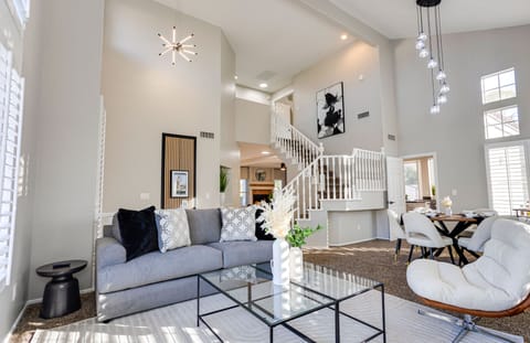 House, Multiple Beds, Pool Access, City View (73rd Glendale) | Living area | Fireplace