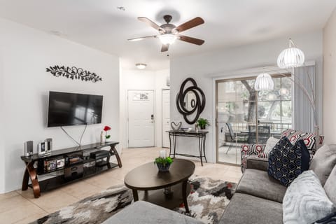 Condo, Multiple Beds, Pool Access, City View (Southern #1064 Mesa) | Living area