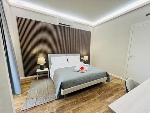 Deluxe Double Room | In-room safe, desk, laptop workspace, blackout drapes