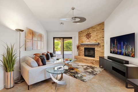 Living room grants you access to backyard