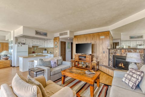 Modest living space that focuses on the essentials. time with loved ones.