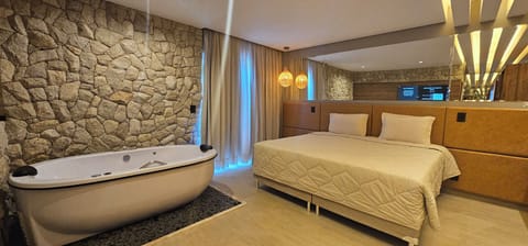 Premium Double Room | Premium bedding, minibar, desk, laptop workspace