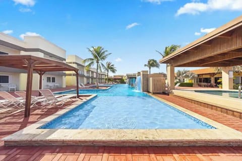 Lovely 1BR1BA Condo  ~ Walk to Beach ~ Pool ~ BBQ (21944)