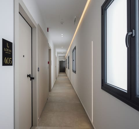 Luxury Suite, Non Smoking, Kitchen | Floor plan