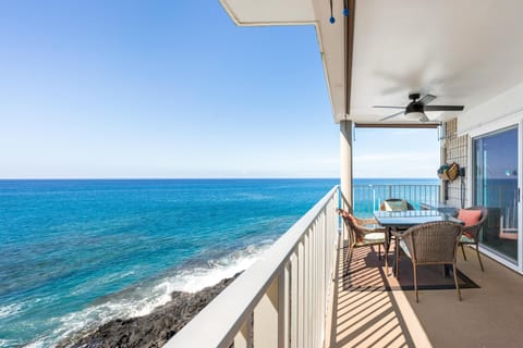 Condo, 2 Bedrooms | Outdoor dining