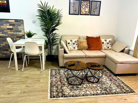 Apartment | Living area