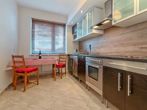 Fully Equipped Kitchen | Book Now with RENTUJEMY
