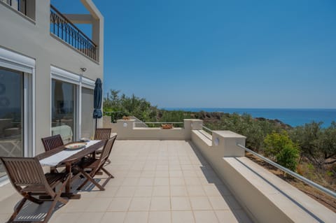 Gallery House,near beach,shared pool, South Crete, Balcony view