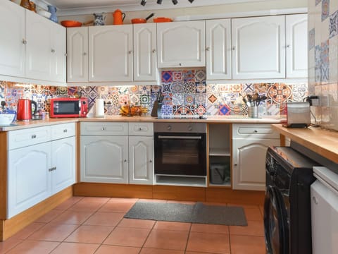 Kitchen | The Pink House, Banwen Neath