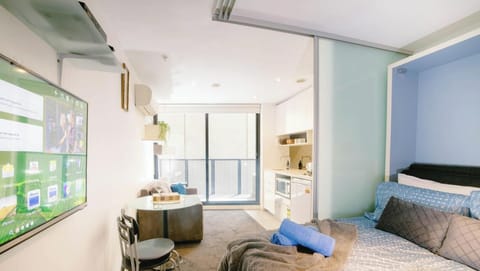 Warm and relaxing bedroom (Double bed) 