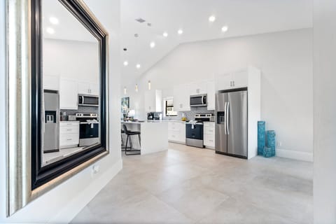 Come on in! Welcome to Flamingo on Fifth