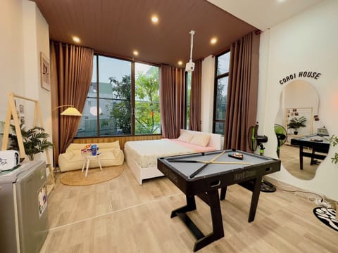 Deluxe Studio | Desk, WiFi (free), bed sheets